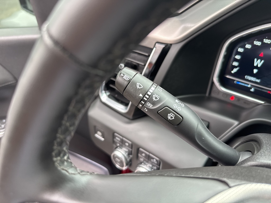 2024 GMC Sierra 2500HD Denali Image 29 of 45