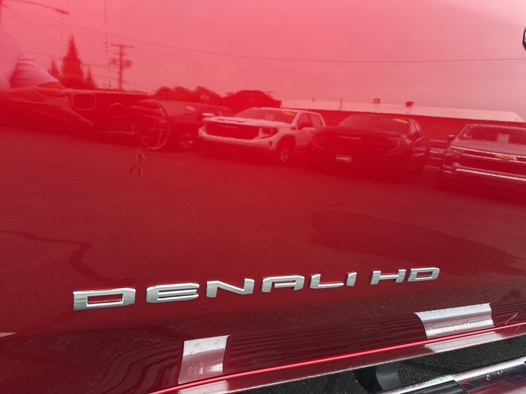 2024 GMC Sierra 2500HD Denali Image 36 of 45