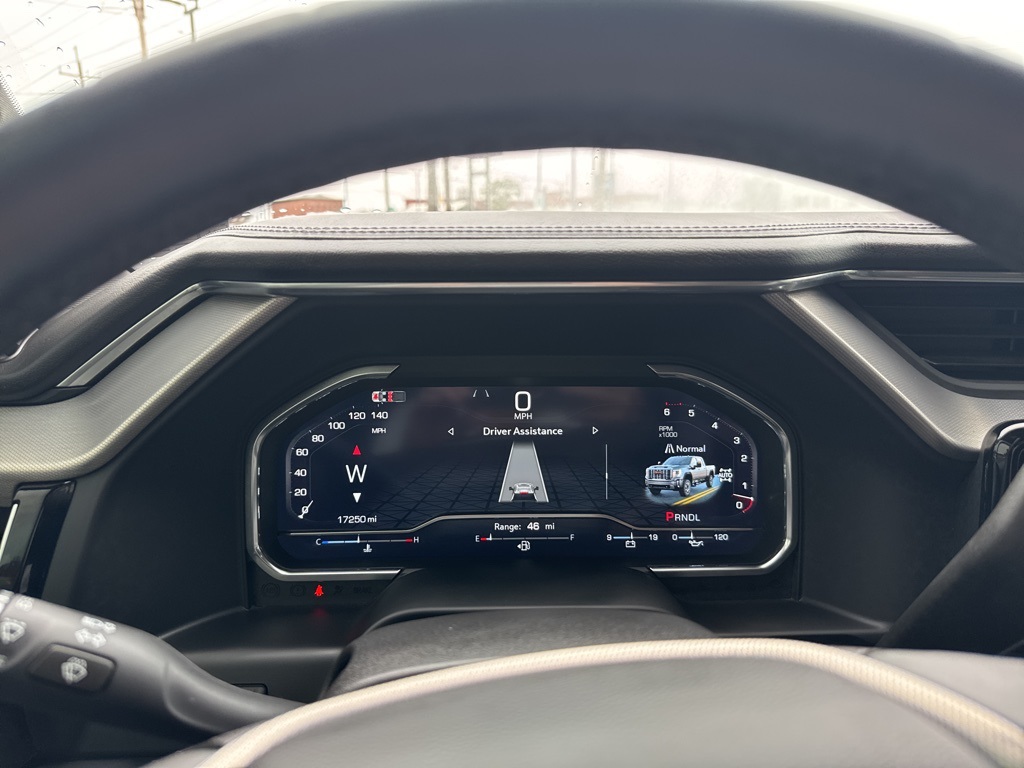 2024 GMC Sierra 2500HD Denali Image 17 of 45