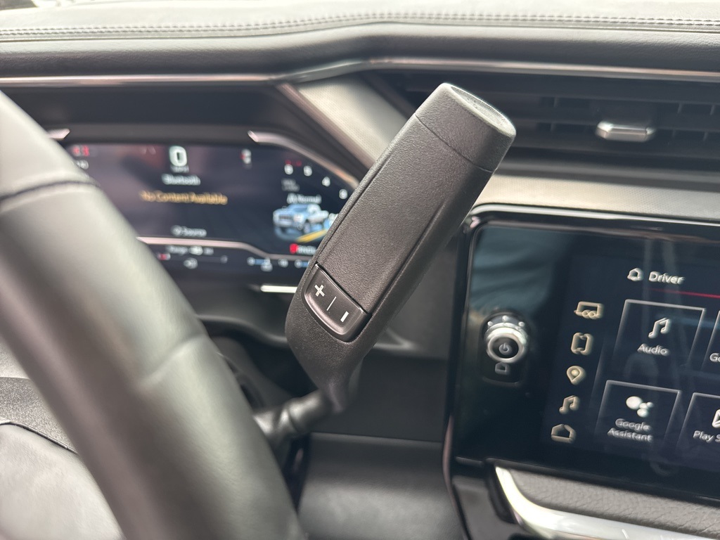 2024 GMC Sierra 2500HD Denali Image 33 of 45