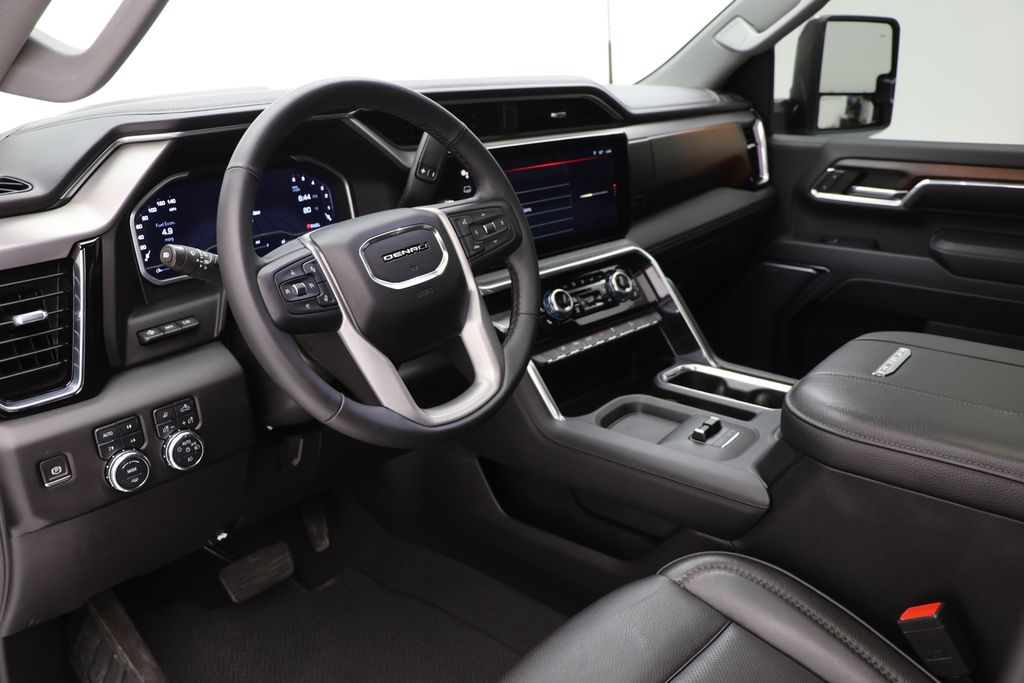 2024 GMC Sierra 2500HD Denali Image 20 of 38