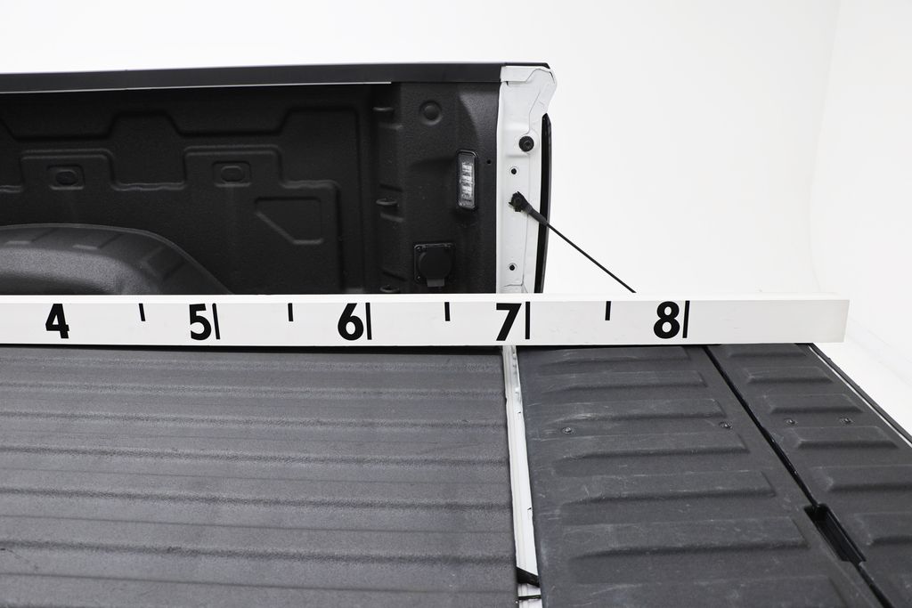 2024 GMC Sierra 2500HD Denali Image 11 of 38