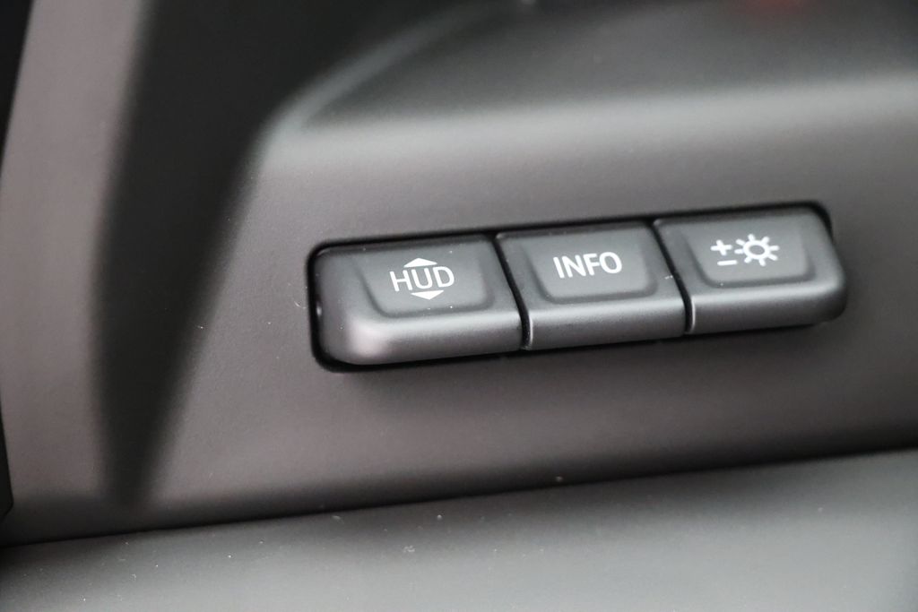 2024 GMC Sierra 2500HD Denali Image 35 of 38