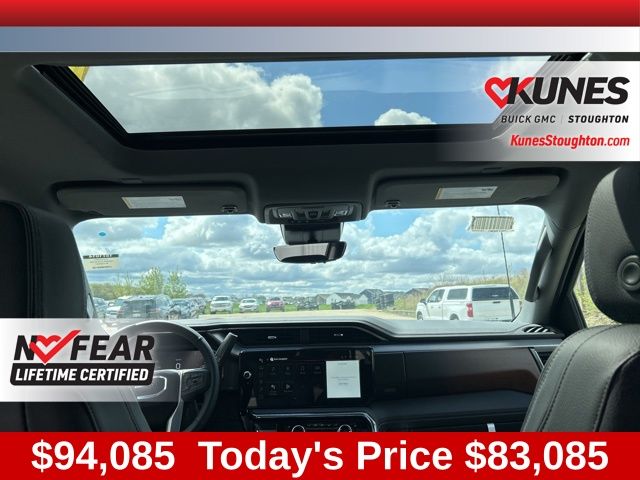 2024 GMC Sierra 2500HD Denali Image 22 of 55