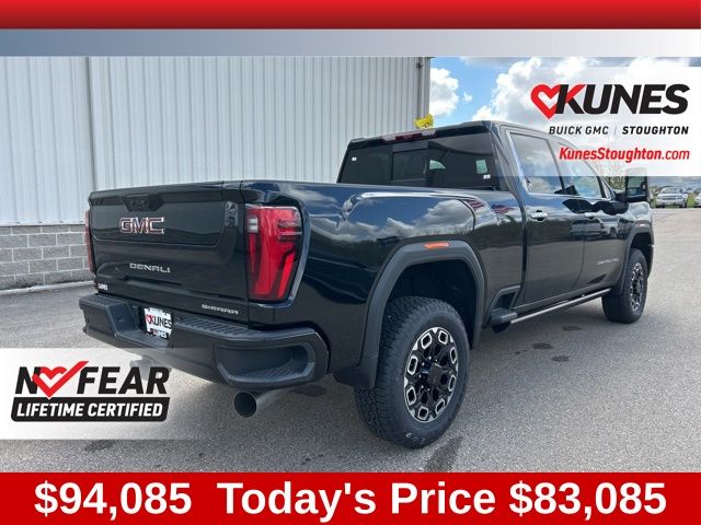 2024 GMC Sierra 2500HD Denali Image 6 of 55