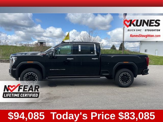 2024 GMC Sierra 2500HD Denali Image 11 of 55