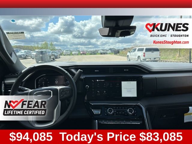 2024 GMC Sierra 2500HD Denali Image 20 of 55
