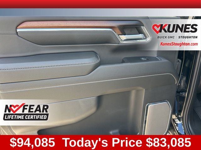 2024 GMC Sierra 2500HD Denali Image 28 of 55