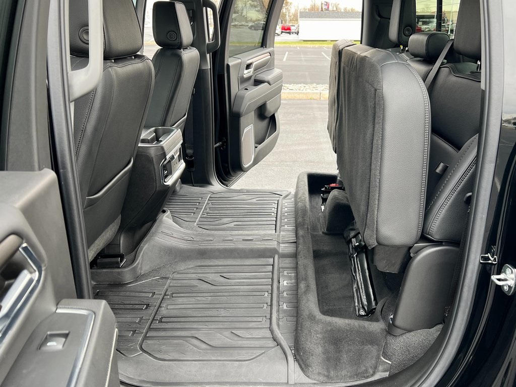 2024 GMC Sierra 2500HD Denali Image 13 of 29