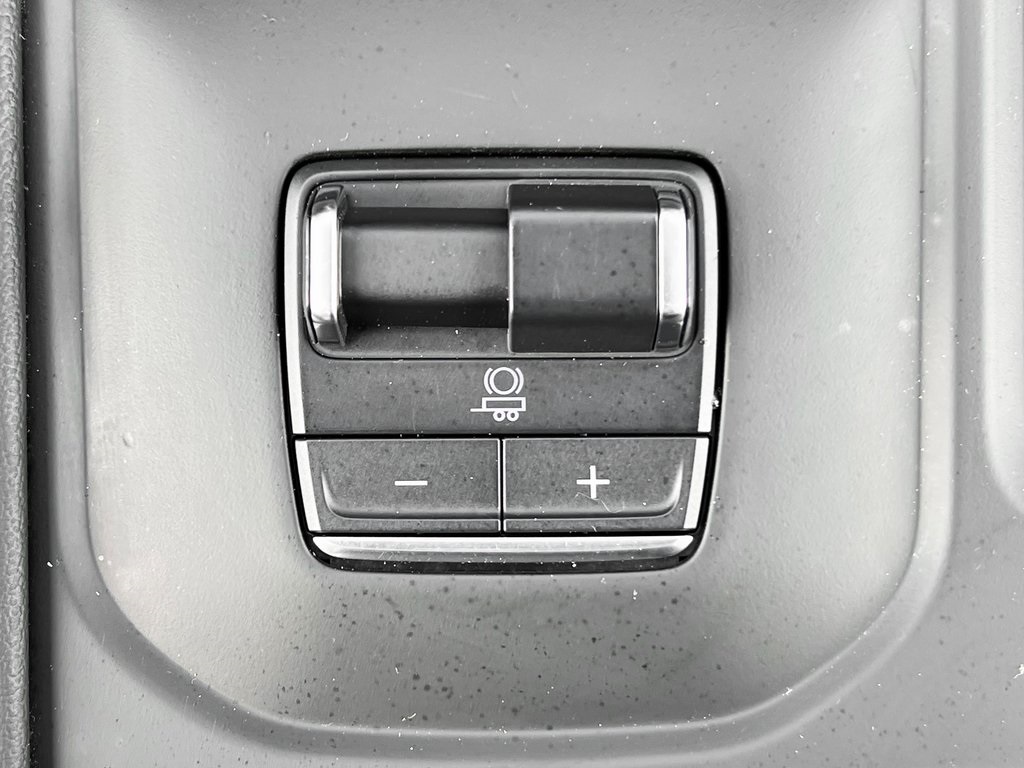 2024 GMC Sierra 2500HD Denali Image 24 of 29