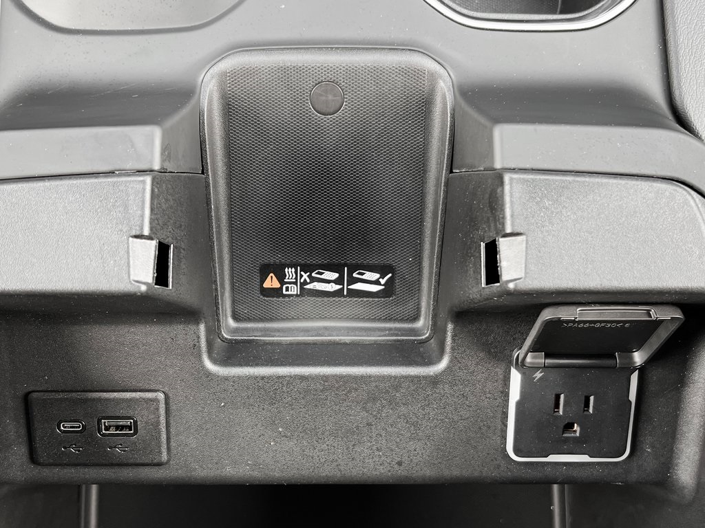 2024 GMC Sierra 2500HD Denali Image 25 of 29