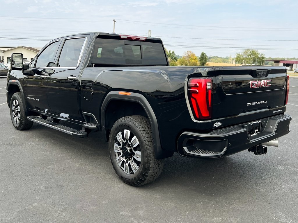 2024 GMC Sierra 2500HD Denali Image 6 of 29
