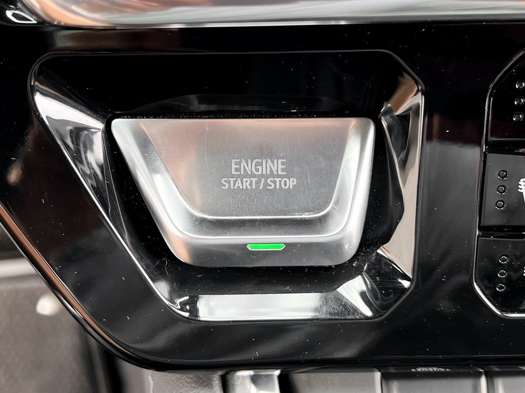 2024 GMC Sierra 2500HD Denali Image 18 of 29