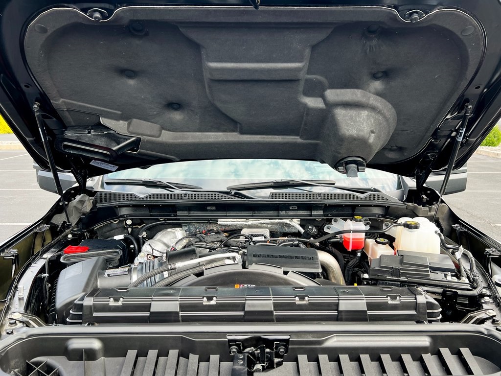 2024 GMC Sierra 2500HD Denali Image 7 of 29