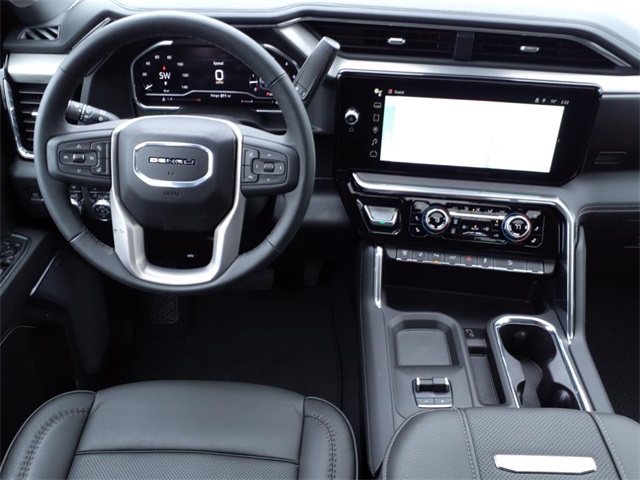 Vehicle image 15 of 19