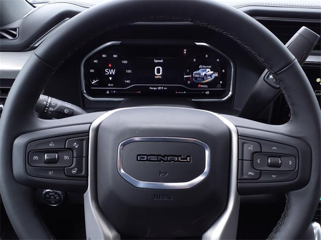 Vehicle image 17 of 19
