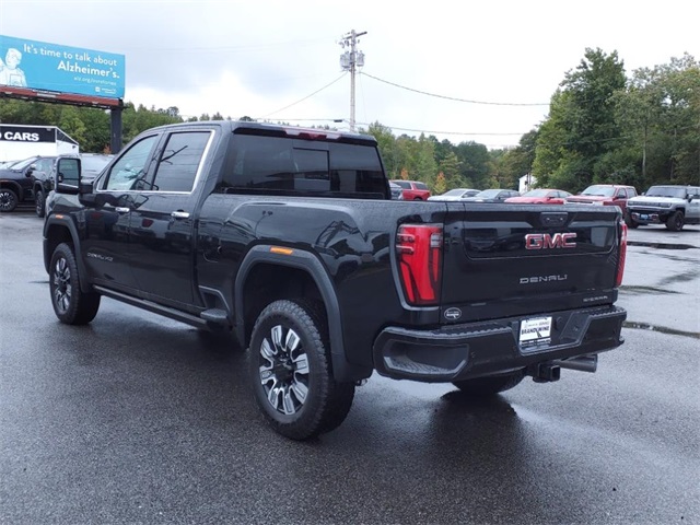 Vehicle image 4 of 19