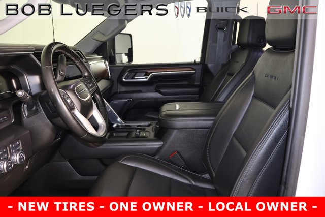 2024 GMC Sierra 2500HD Denali Image 13 of 35