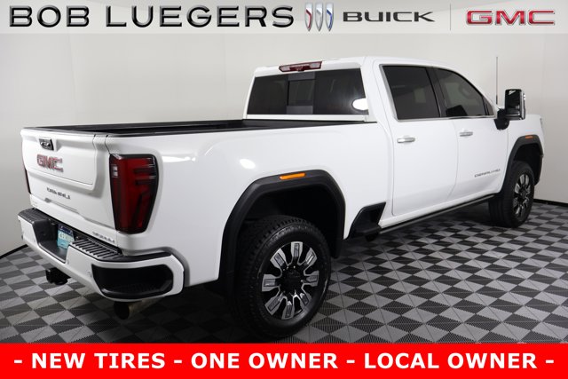 2024 GMC Sierra 2500HD Denali Image 4 of 35
