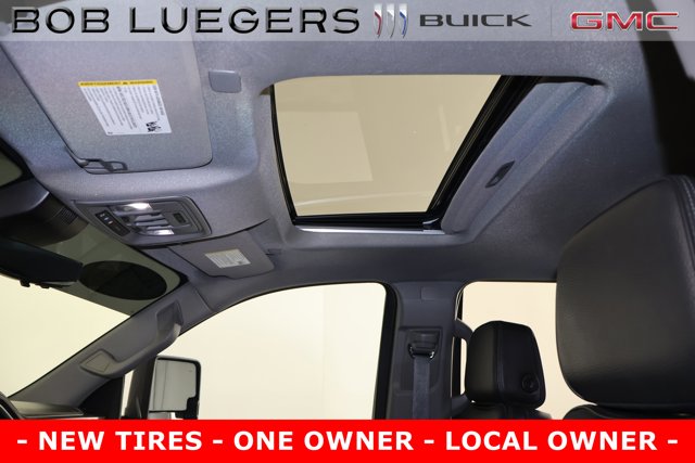 2024 GMC Sierra 2500HD Denali Image 33 of 35