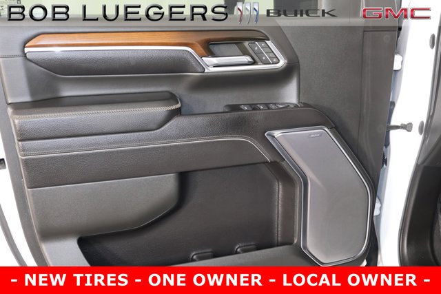 2024 GMC Sierra 2500HD Denali Image 21 of 35