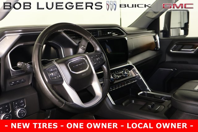 2024 GMC Sierra 2500HD Denali Image 15 of 35