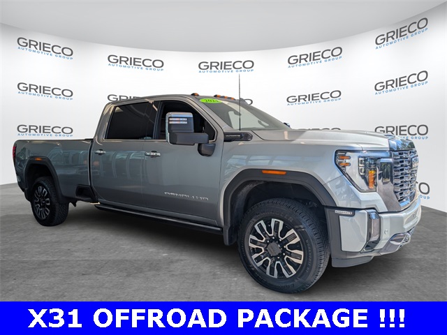 2024 GMC Sierra 2500HD Denali Ultimate Image 4 of 36