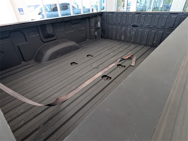 2024 GMC Sierra 2500HD Denali Ultimate Image 9 of 36