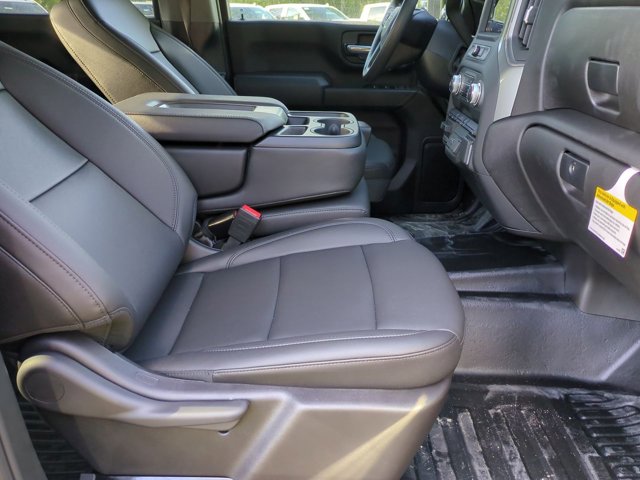 2024 GMC Sierra 2500HD Pro Image 14 of 33