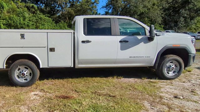 2024 GMC Sierra 2500HD Pro Image 5 of 33