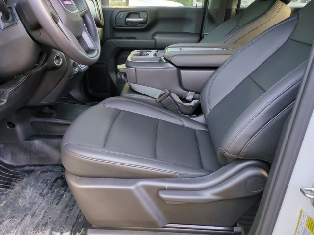 2024 GMC Sierra 2500HD Pro Image 12 of 33