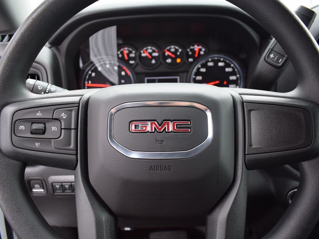 2024 GMC Sierra 2500HD Pro Image 21 of 23