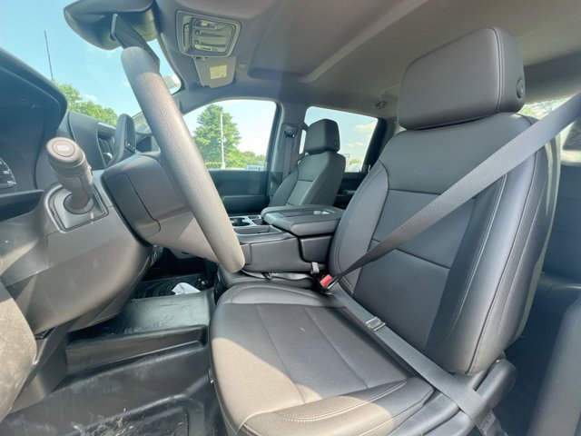 Vehicle image 15 of 24