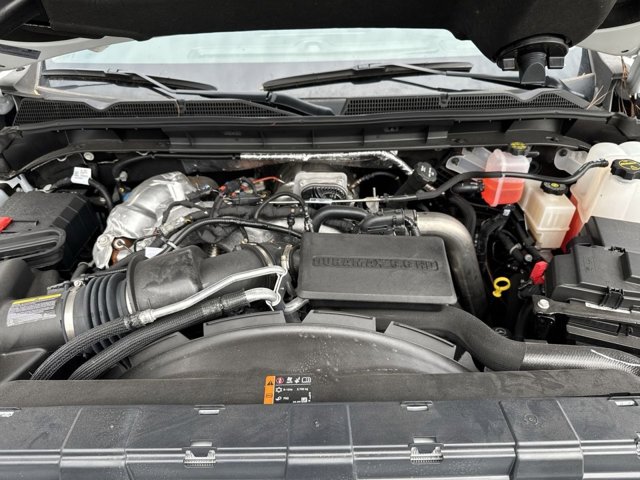 Vehicle image 11 of 24