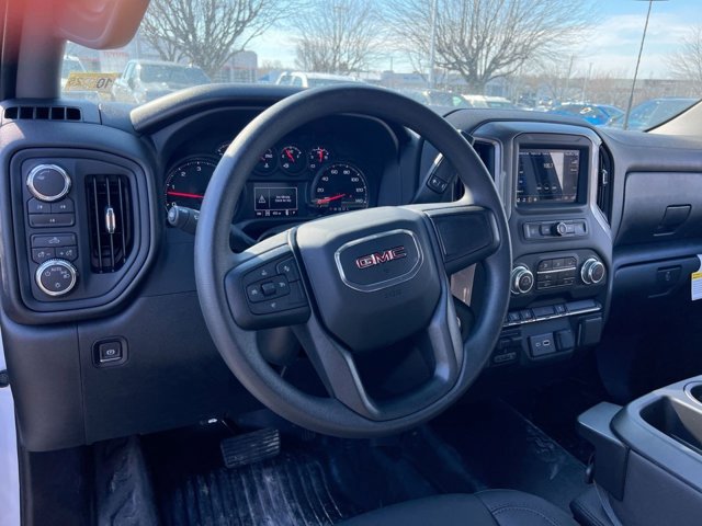 Vehicle image 10 of 18