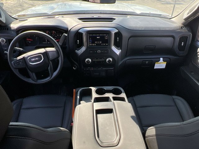 Vehicle image 11 of 18