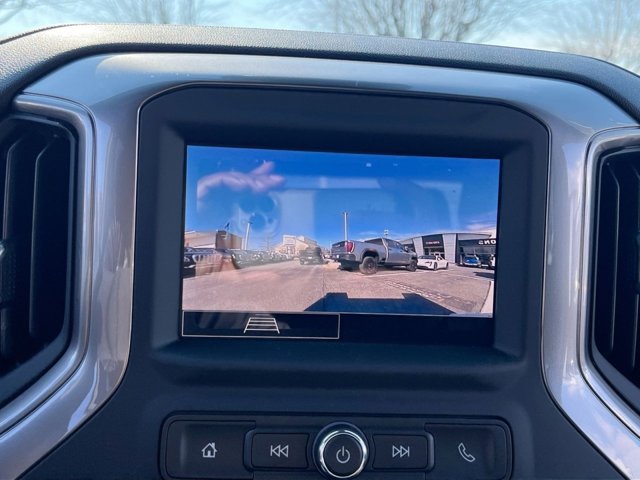 Vehicle image 14 of 18