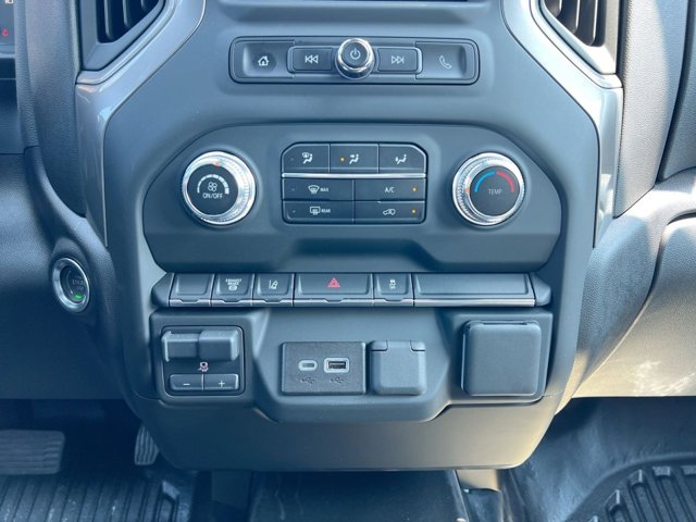Vehicle image 15 of 16