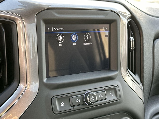 Vehicle image 14 of 27