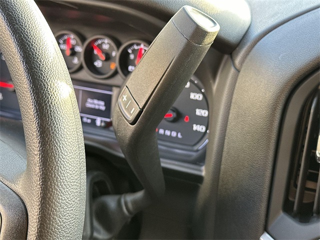 Vehicle image 12 of 27