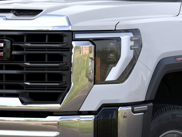 Vehicle image 10 of 24