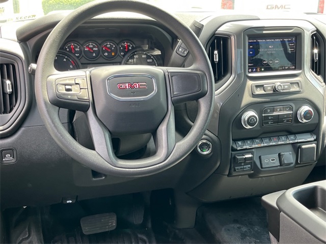 Vehicle image 17 of 30