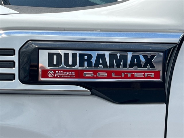 Vehicle image 13 of 30