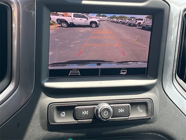 Vehicle image 23 of 30