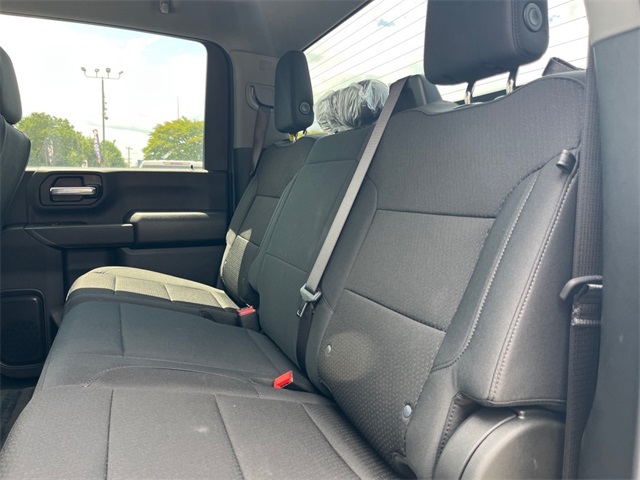 Vehicle image 18 of 30