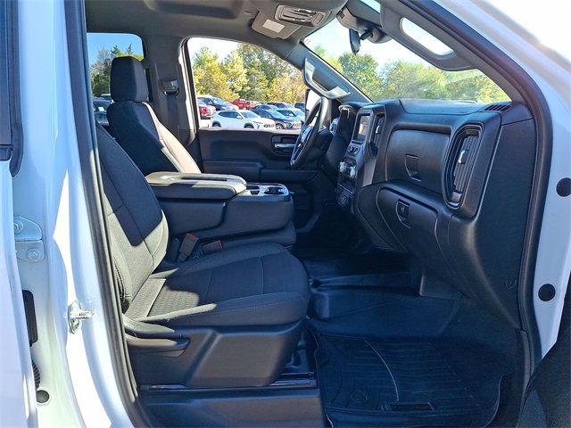 2024 GMC Sierra 2500HD Pro Image 14 of 38