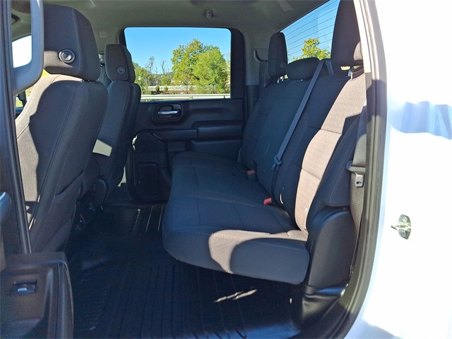 2024 GMC Sierra 2500HD Pro Image 19 of 38