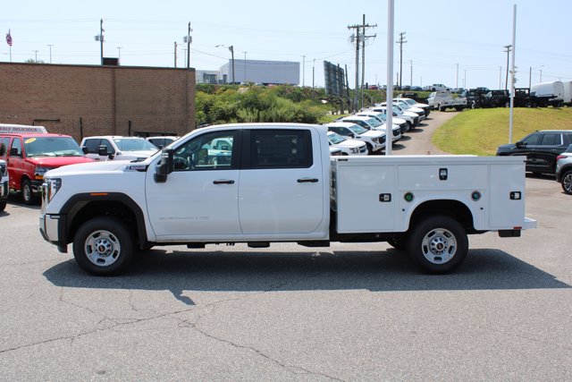 Vehicle image 10 of 34