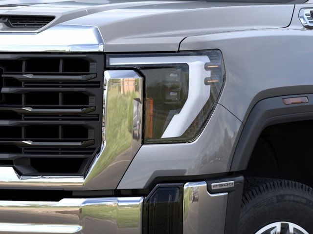 Vehicle image 10 of 24