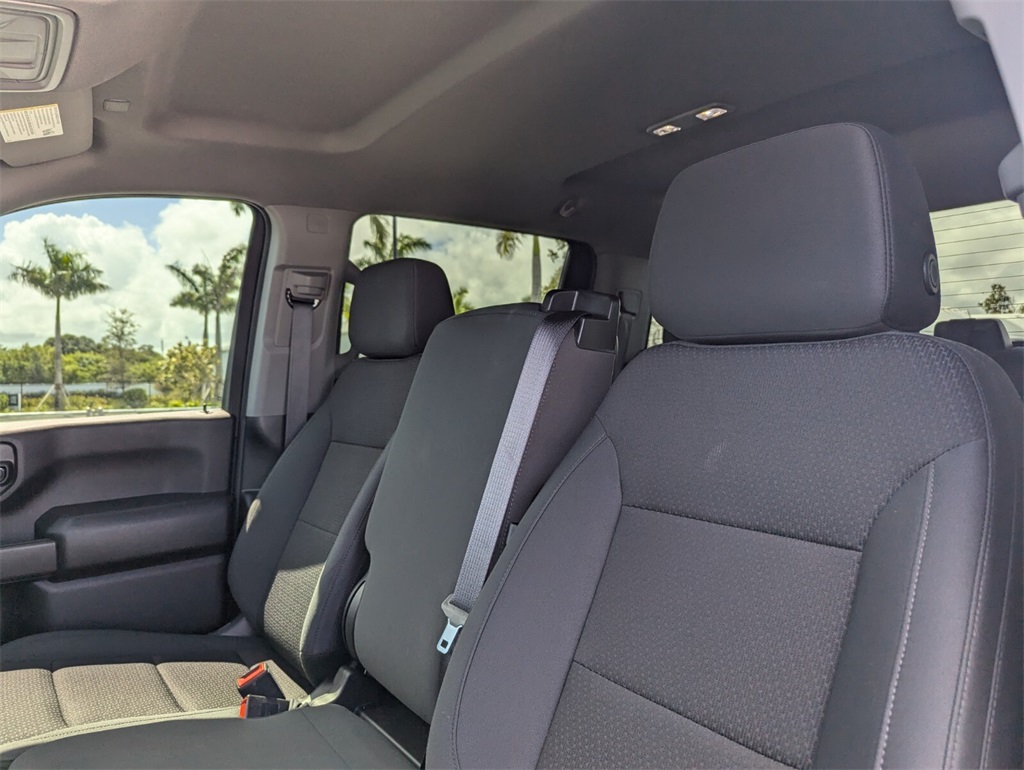 2024 GMC Sierra 2500HD Pro Image 11 of 29